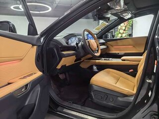 2026 Lexus ES 300h VIII, чёрный, 6400202 рублей, вид 2