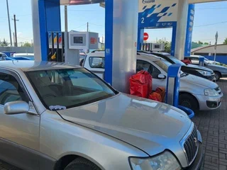 2000 Toyota Crown Majesta III (S170), серебристый, 745000 рублей, вид 5