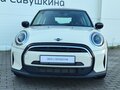 2021 Mini Hatch Cooper III (F55/F56) Рестайлинг 2, белый, 2765000 рублей - вид 2