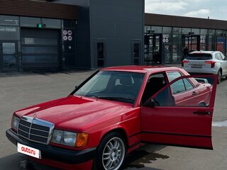 1985 Mercedes-Benz 190 (W201), красный, 800000 рублей, вид 4