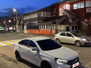 2024 Lada (ВАЗ) Vesta I Рестайлинг (NG), белый, 1100000 рублей, вид 3
