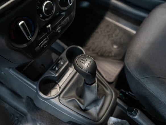 2026 Lada (ВАЗ) Granta I Рестайлинг, красный, 1238000 рублей - вид 8