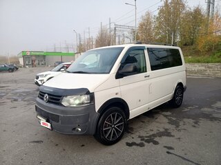 2010 Volkswagen Caravelle T5 Рестайлинг, белый, 1550000 рублей, вид 1
