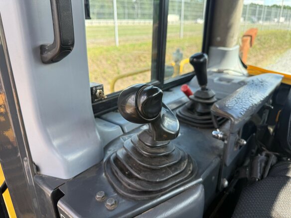2016 Komatsu D65, 9500000 рублей - вид 14