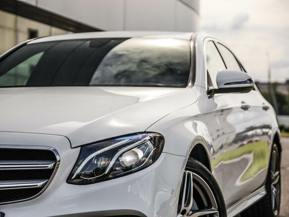 2018 Mercedes-Benz E-Класс 220 d V (W213, S213, C238), белый, 3589000 рублей - вид 1