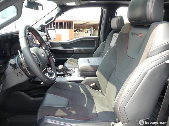 2026 Ford F-150 Raptor XIV Рестайлинг, чёрный, 24286715 рублей - вид 4