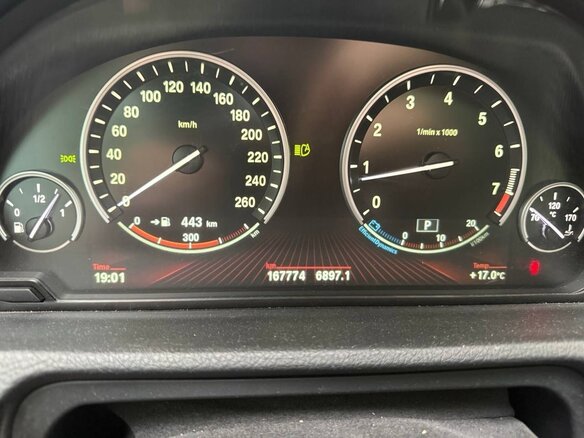 2011 BMW 5 серии Gran Turismo 550i xDrive VI (F10/F11/F07), серый, 1500000 рублей - вид 7