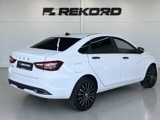 2024 Lada (ВАЗ) Vesta I Рестайлинг (NG), белый, 1159000 рублей, вид 4