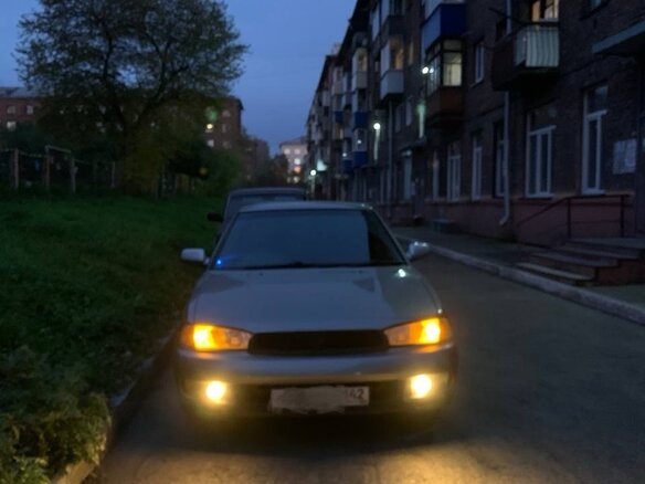 1996 Subaru Legacy II, серый, 299999 рублей - вид 3