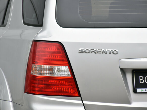 2009 Kia Sorento I Рестайлинг, серебристый, 845000 рублей - вид 5