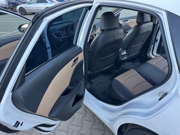 2022 Chevrolet Monza II, белый, 1400000 рублей - вид 16