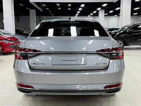 2023 Skoda Superb III Рестайлинг, серый, 2510000 рублей, вид 5