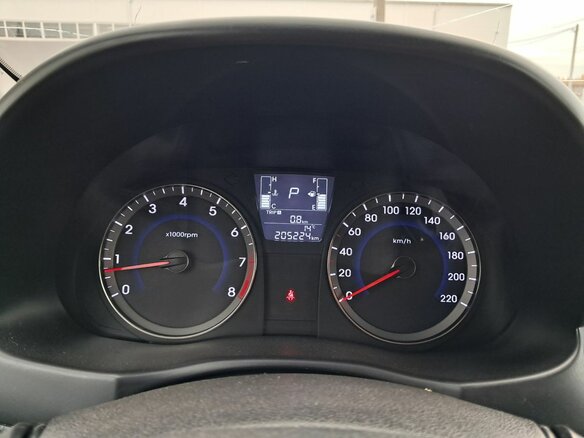 2014 Hyundai Solaris I Рестайлинг, чёрный, 820000 рублей - вид 12