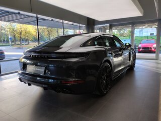 2026 Porsche Panamera GTS III, серый, 31230000 рублей, вид 4
