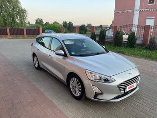 2018 Ford Focus IV, серебристый, 1380000 рублей, вид 4