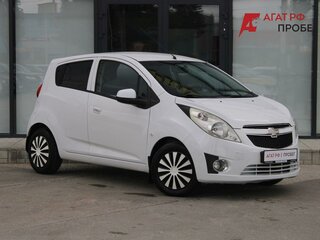 2013 Chevrolet Spark III, белый, 710000 рублей, вид 3