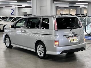 2015 Toyota ISis I Рестайлинг, серебристый, 900001 рублей, вид 5