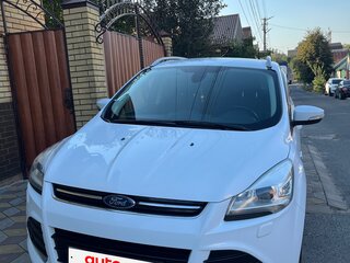 2015 Ford Kuga II, белый, 1350000 рублей, вид 1