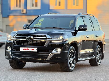 2020 Toyota Land Cruiser 200 Series Рестайлинг 2, чёрный, 8199000 рублей, вид 1