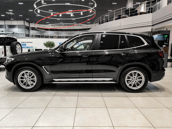 2021 BMW X3 20i xDrive III (G01) Рестайлинг, чёрный, 4430000 рублей - вид 7