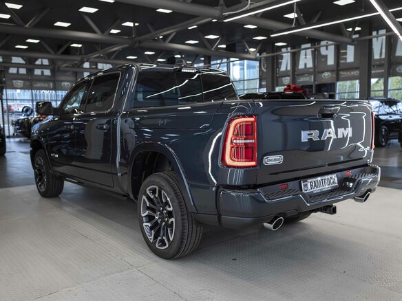 2026 Ram 1500 Crew Cab V Рестайлинг, синий, 9590000 рублей - вид 5