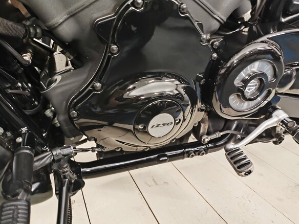 2008 Harley-Davidson V-Rod, чёрный, 907000 рублей - вид 32