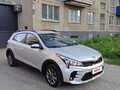 2021 Kia Rio X IV Рестайлинг, серый, 1340000 рублей - вид 2
