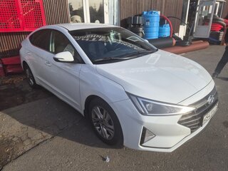2019 Hyundai Elantra VI (AD) Рестайлинг, белый, 2130000 рублей, вид 3