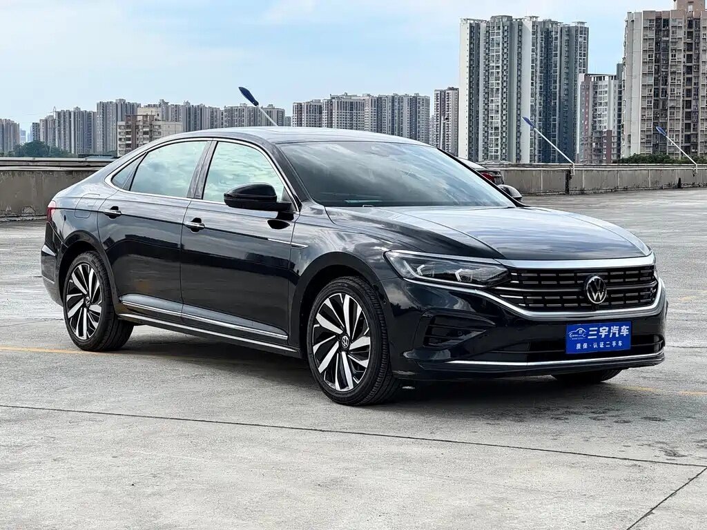 Открыть фотографии: Volkswagen Passat B8 Рестайлинг