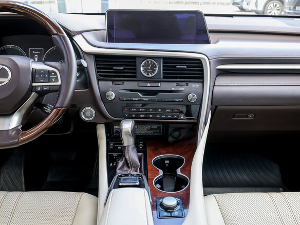 2017 Lexus RX 200t IV, красный, 4149000 рублей - вид 14