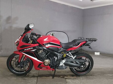 2021 Honda CBR 650R, красный, 1077000 рублей, вид 1