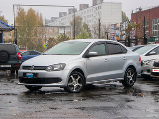 2014 Volkswagen Polo V, серый, 899000 рублей, вид 2