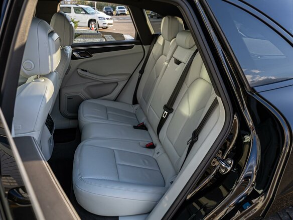 2019 Porsche Macan I Рестайлинг, чёрный, 5550000 рублей - вид 13