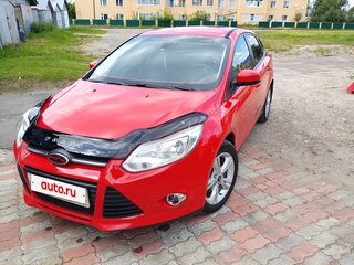 2013 Ford Focus III, красный, 995000 рублей, вид 3