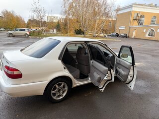 1997 Toyota Corolla VIII (E110) Рестайлинг, белый, 300000 рублей, вид 5