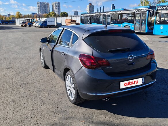 2011 Opel Astra J, серый, 900000 рублей - вид 3
