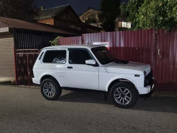 2018 Lada (ВАЗ) 2121 (4x4) I Рестайлинг, белый, 600000 рублей - вид 16