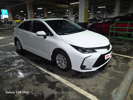 2020 Toyota Corolla XII (E210), белый, 1750000 рублей, вид 1