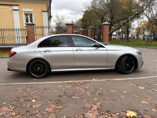 2016 Mercedes-Benz E-Класс 200 V (W213, S213, C238), серебристый, 2599999 рублей, вид 5