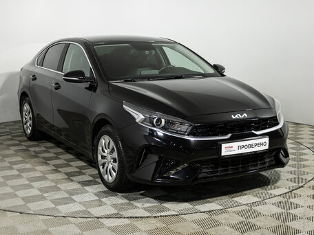 2021 Kia Cerato IV Рестайлинг, чёрный, 2269700 рублей, вид 3