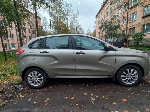 2019 Lada (ВАЗ) XRAY I, серый, 900000 рублей - вид 1