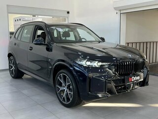 2025 BMW X5 Long 30Li IV (G05/G18) Рестайлинг, чёрный, 10100000 рублей, вид 3