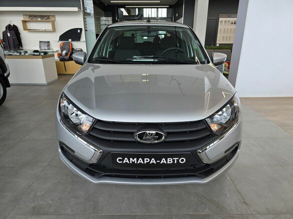 2026 Lada (ВАЗ) Granta I Рестайлинг, серебристый, 1007000 рублей - вид 1