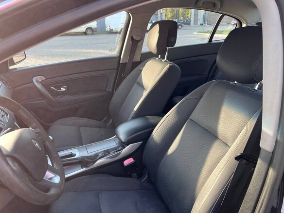 2010 Renault Latitude I, синий - вид 11
