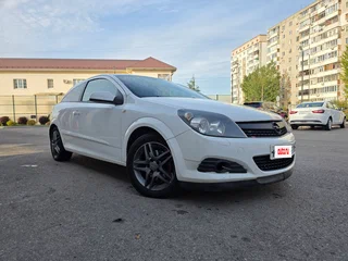 2008 Opel Astra GTC H Рестайлинг, белый, 399000 рублей, вид 2