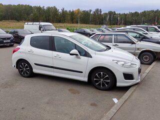 2011 Peugeot 308 I Рестайлинг, белый, 550000 рублей, вид 2