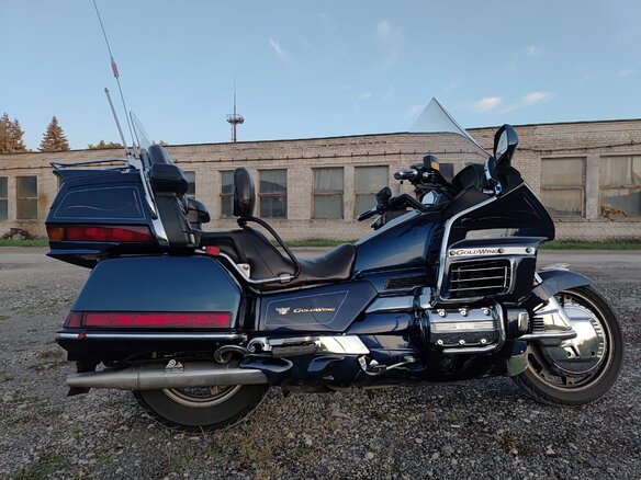 1999 Honda GL 1500 Gold Wing, синий, 700000 рублей - вид 2
