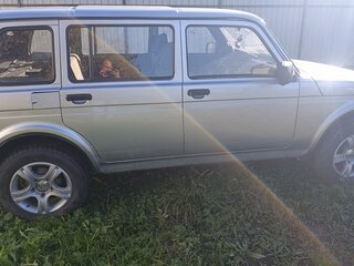 2011 Lada (ВАЗ) 2131 (4x4) I, серебристый, 450000 рублей, вид 2