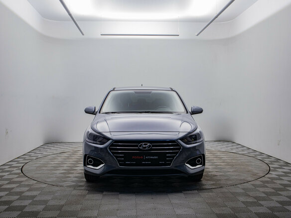 2017 Hyundai Solaris II, серый - вид 1