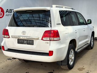 2011 Toyota Land Cruiser 200 Series, белый, 2986890 рублей, вид 5